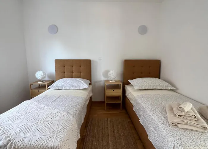 Kartolina Villa *